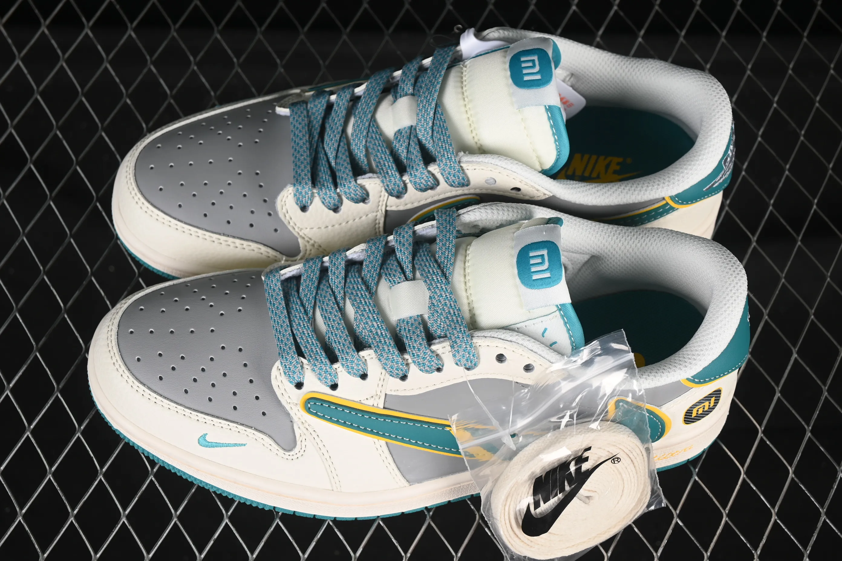 All categories Air Jordan Jordan series basketball shoes Air Jordan 1 Low High-end customized low-top sneakers Travis Scott x Fragment Design x Air Jordan 1 Low OG SP AJ1 Xiaomi co-branded Gulf Blue Low-top cultural casual sneakers XX3168-163